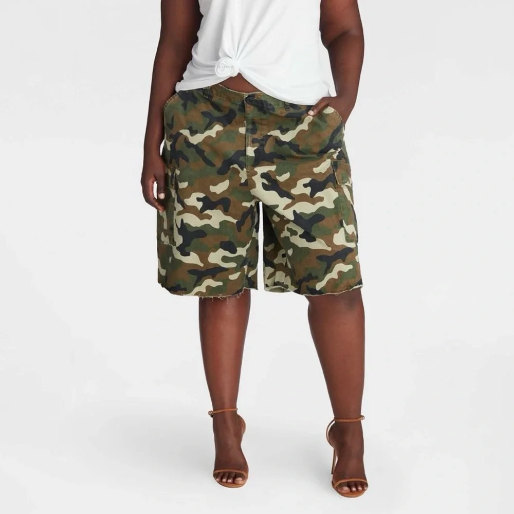 KBB Women's Mid-Rise Cargo Shorts Green Camo XS,S,M,L,XL,XXL,1X,2X,3X,4X - Picture 5 of 8